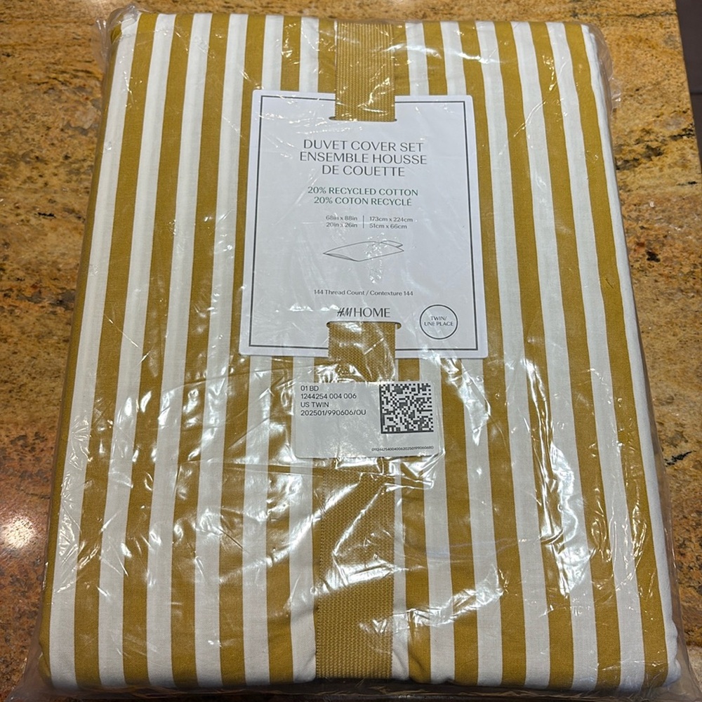 H&M gold striped twin duvet